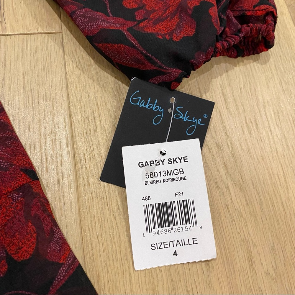 Gabby Skye | NWT Red and Black Floral Chiffon Dress ❤️🖤 - Picture 5 of 10